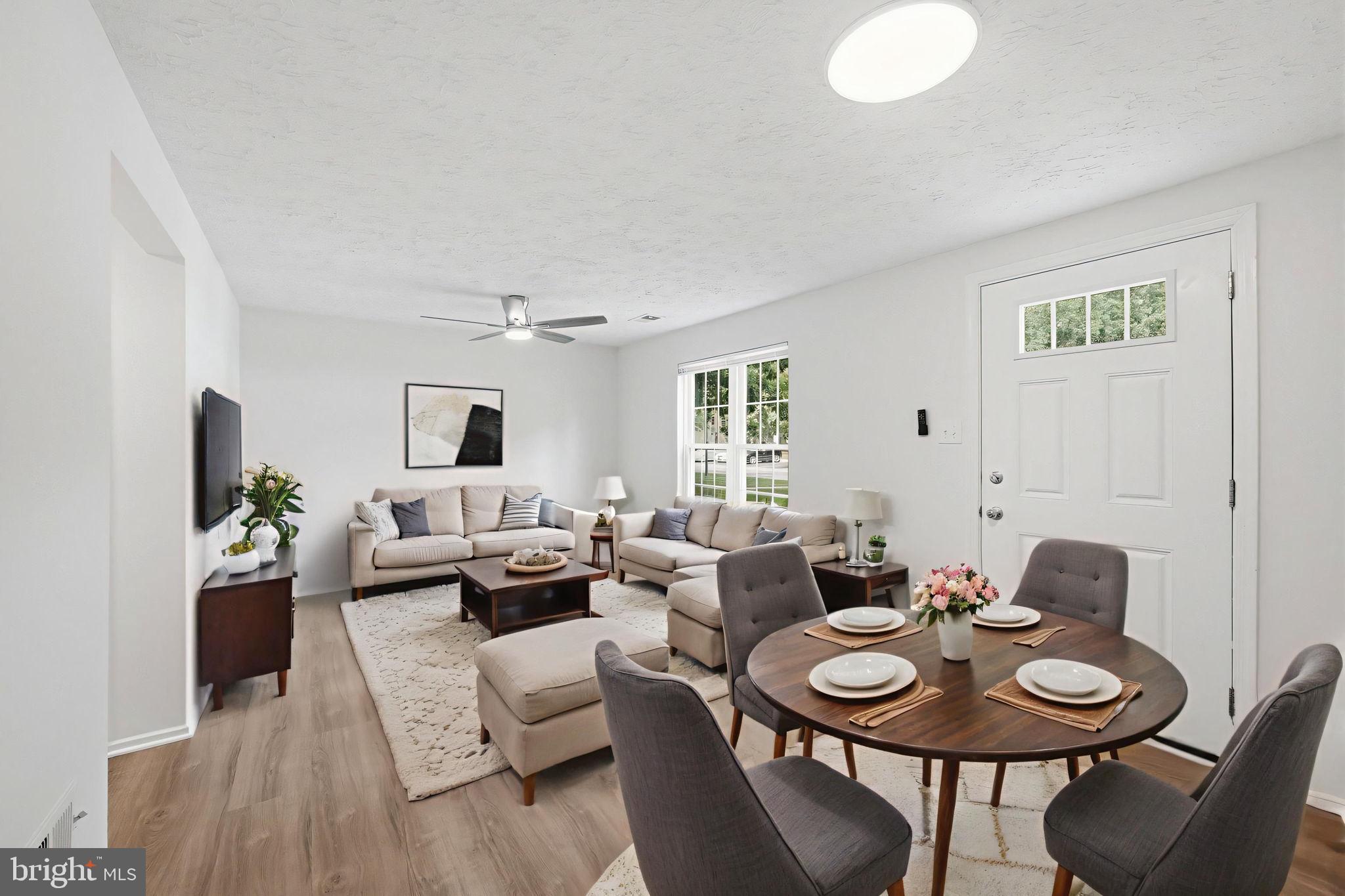 1532 PIN OAK DRIVE