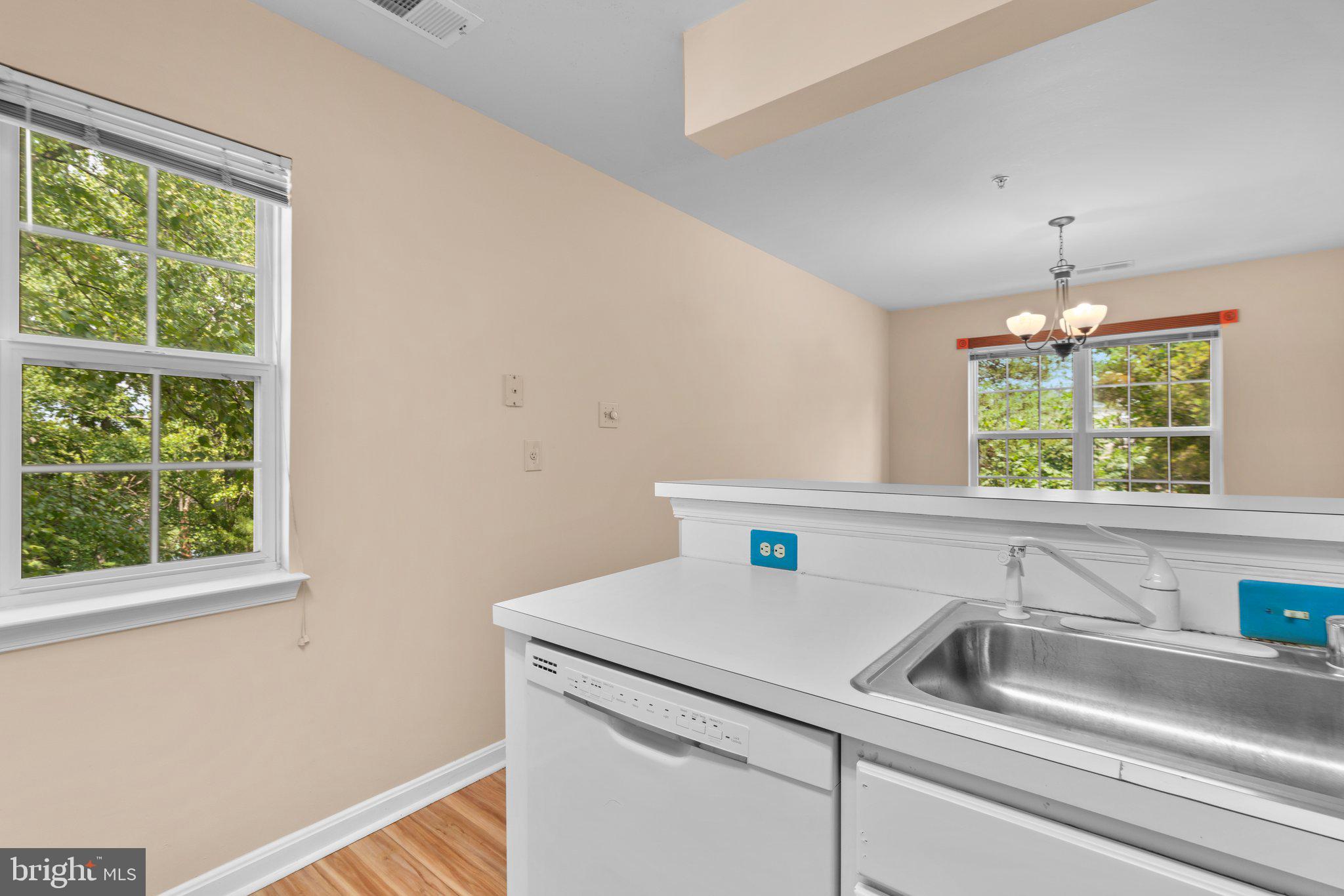 GATEWAY COMMERCE CENTER - Residential