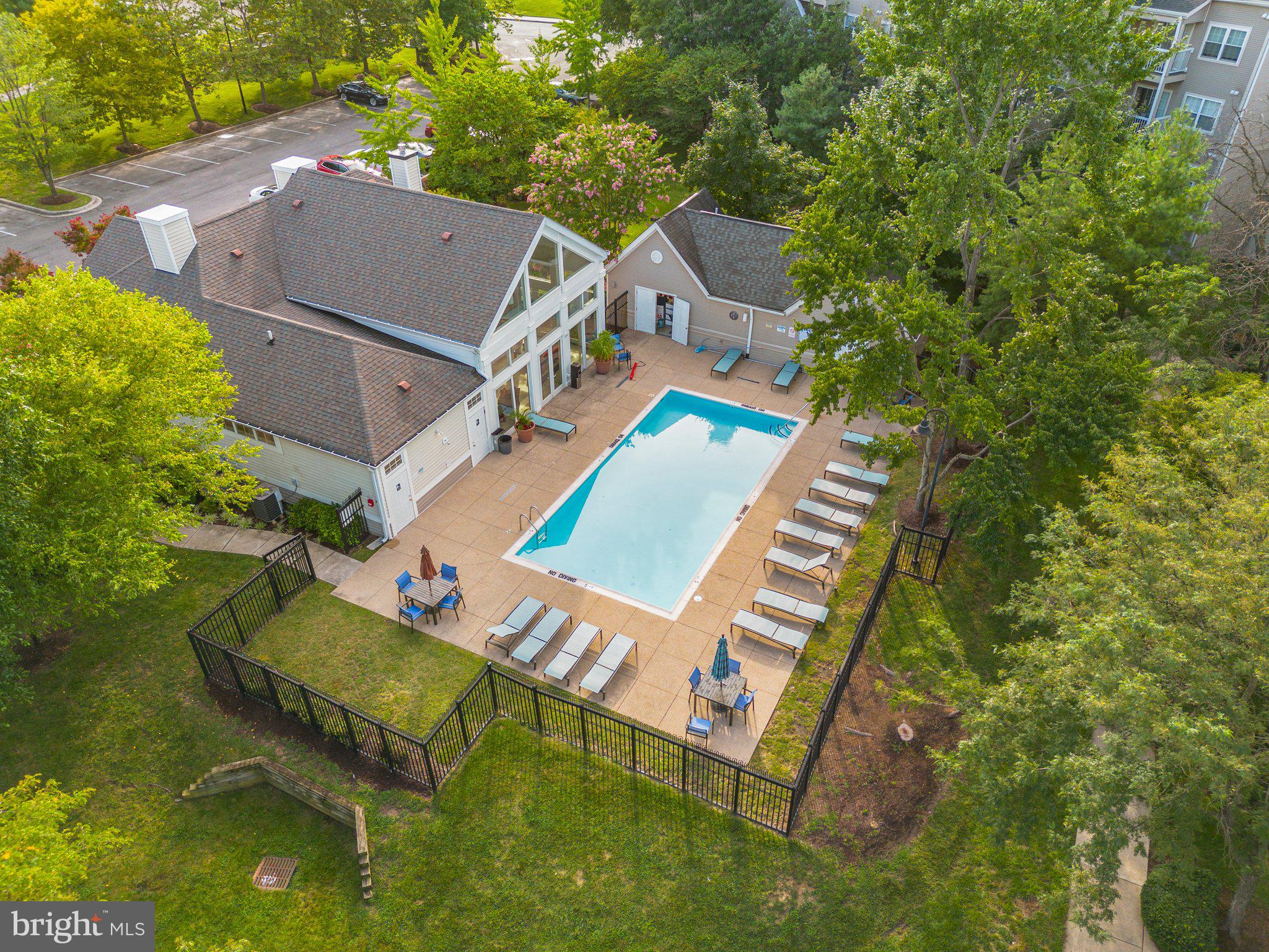 GATEWAY COMMERCE CENTER - Residential