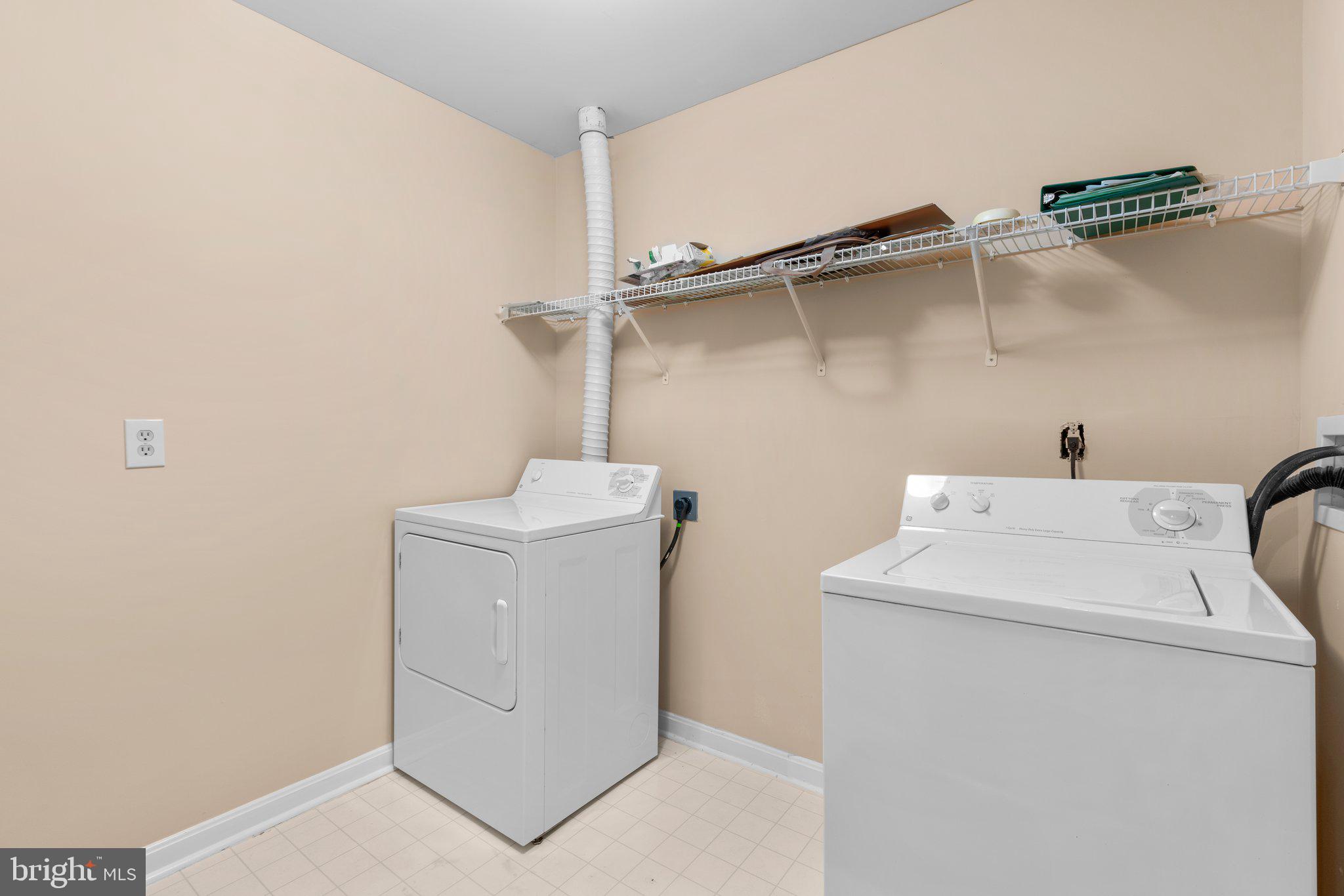 GATEWAY COMMERCE CENTER - Residential