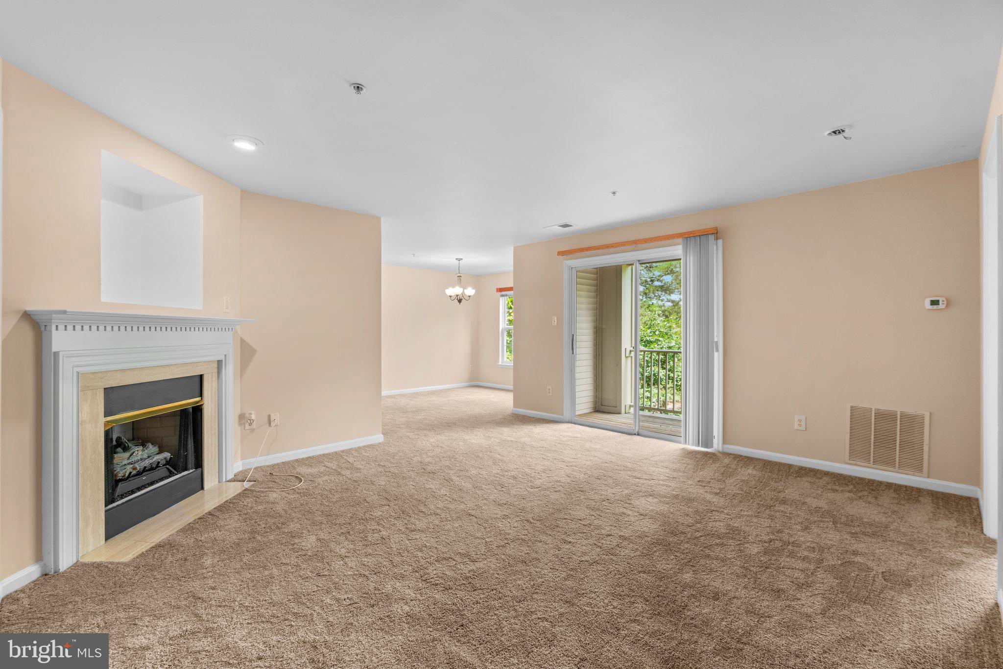 GATEWAY COMMERCE CENTER - Residential