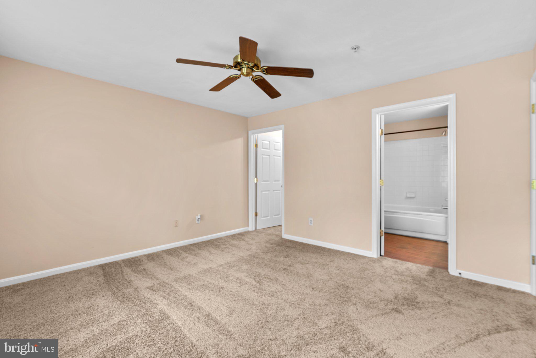 GATEWAY COMMERCE CENTER - Residential