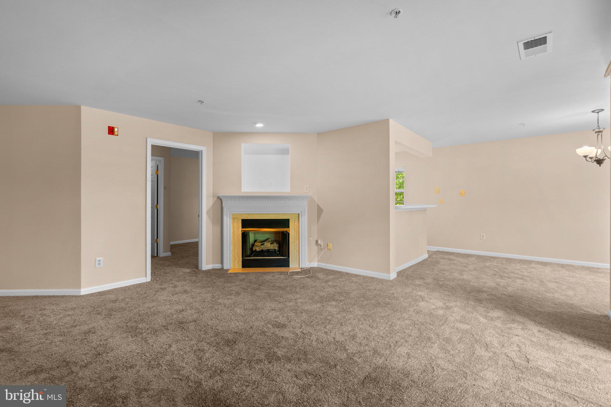 GATEWAY COMMERCE CENTER - Residential