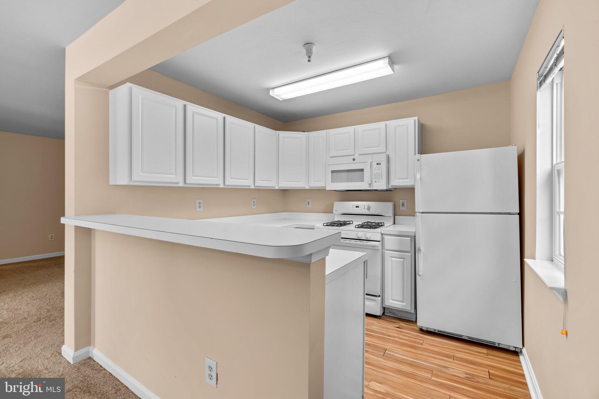 GATEWAY COMMERCE CENTER - Residential