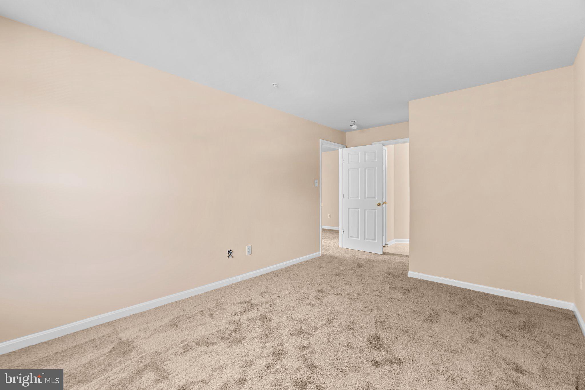 GATEWAY COMMERCE CENTER - Residential