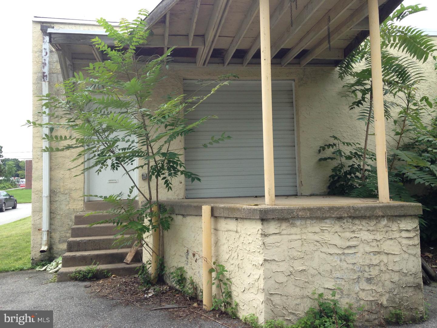 YEADON - Commercial Sale
