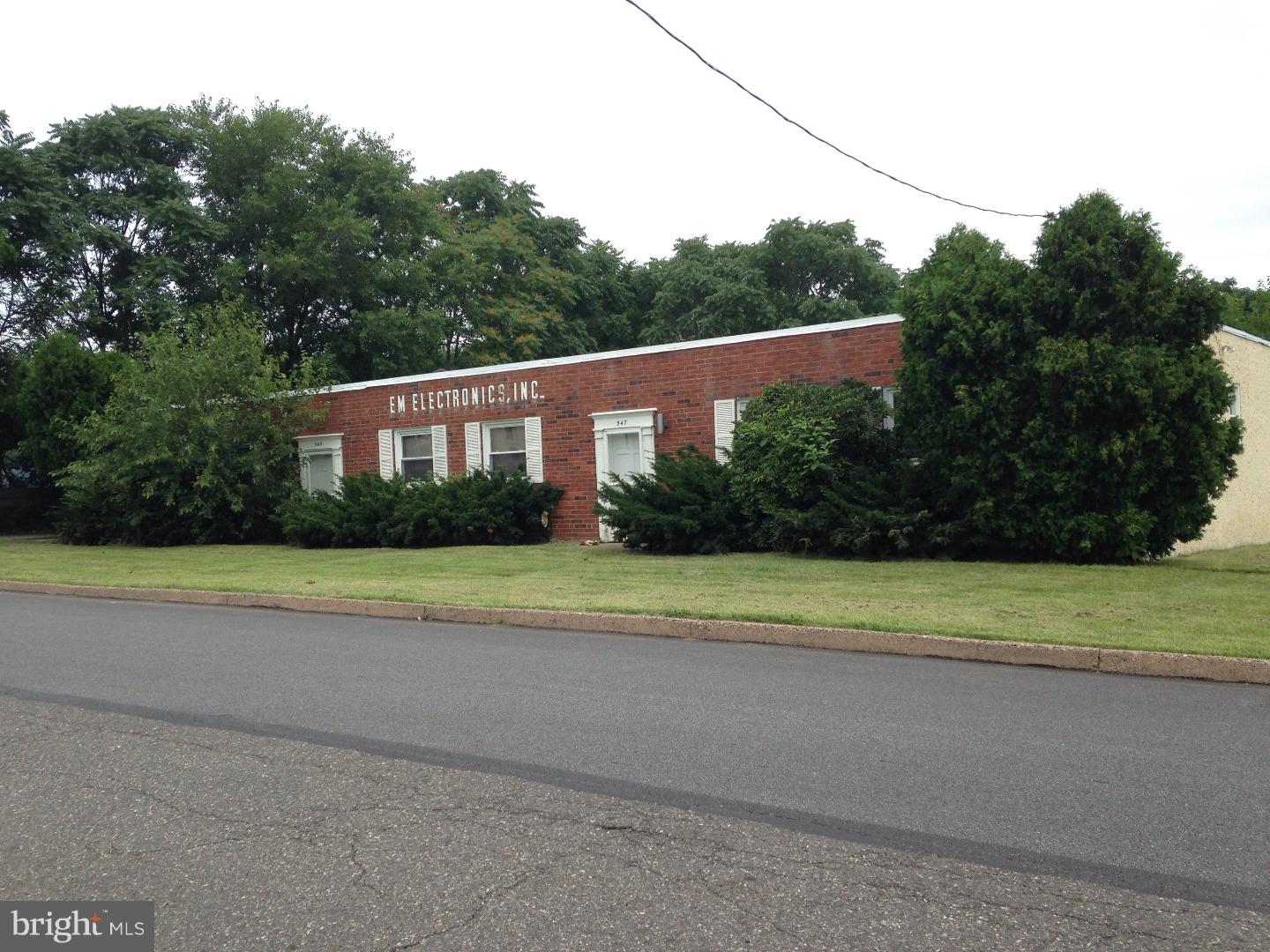 YEADON - Commercial Sale