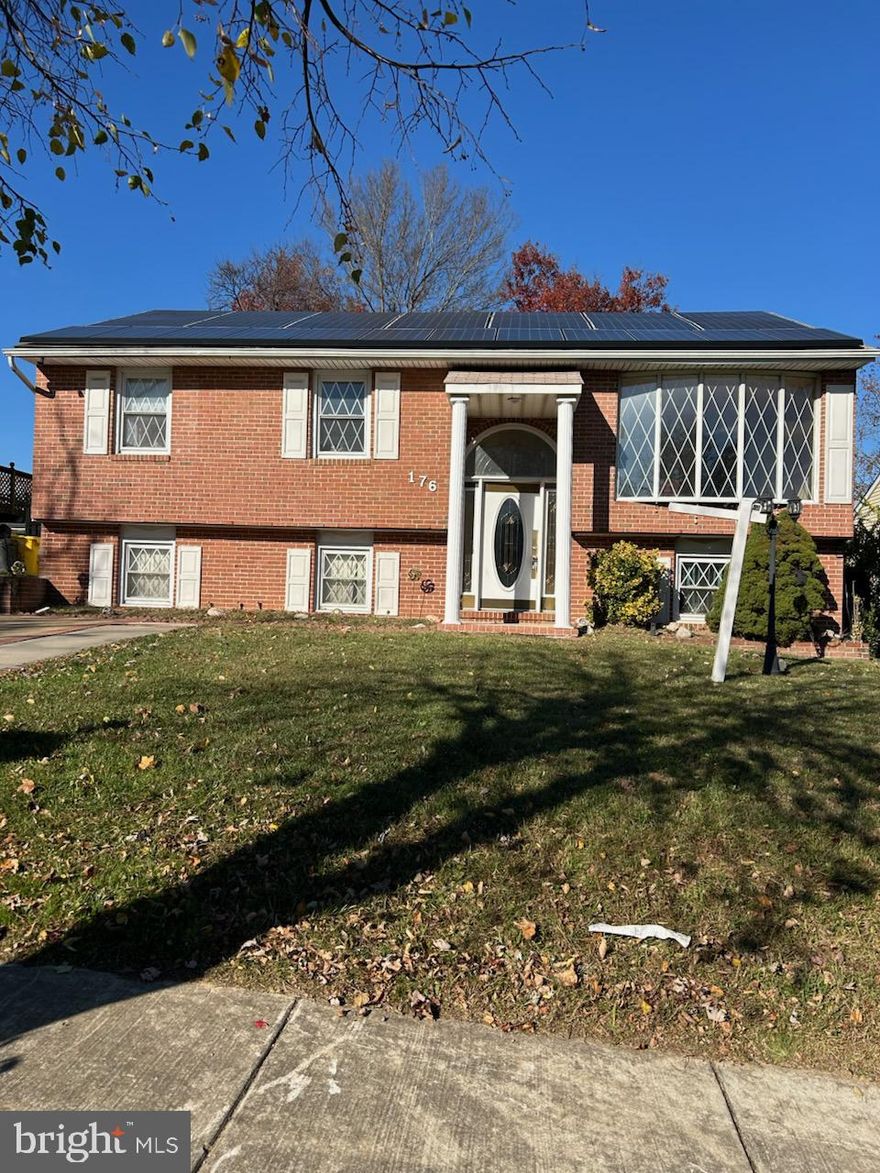 Gorgeous family home! Beautiful back yard that leads back to private inground pool house and huge deck.
Inground pool already winterized. This home is waiting for you!