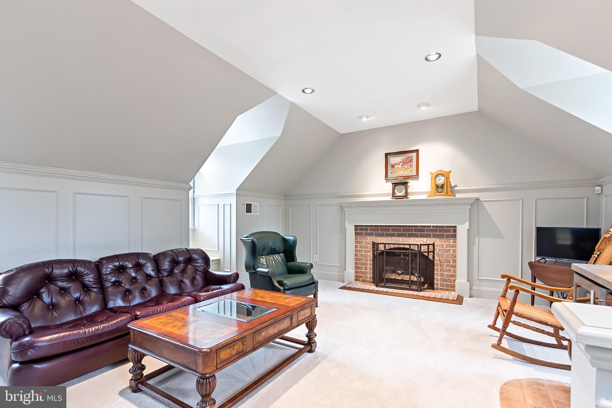 GLENANGUS - Residential