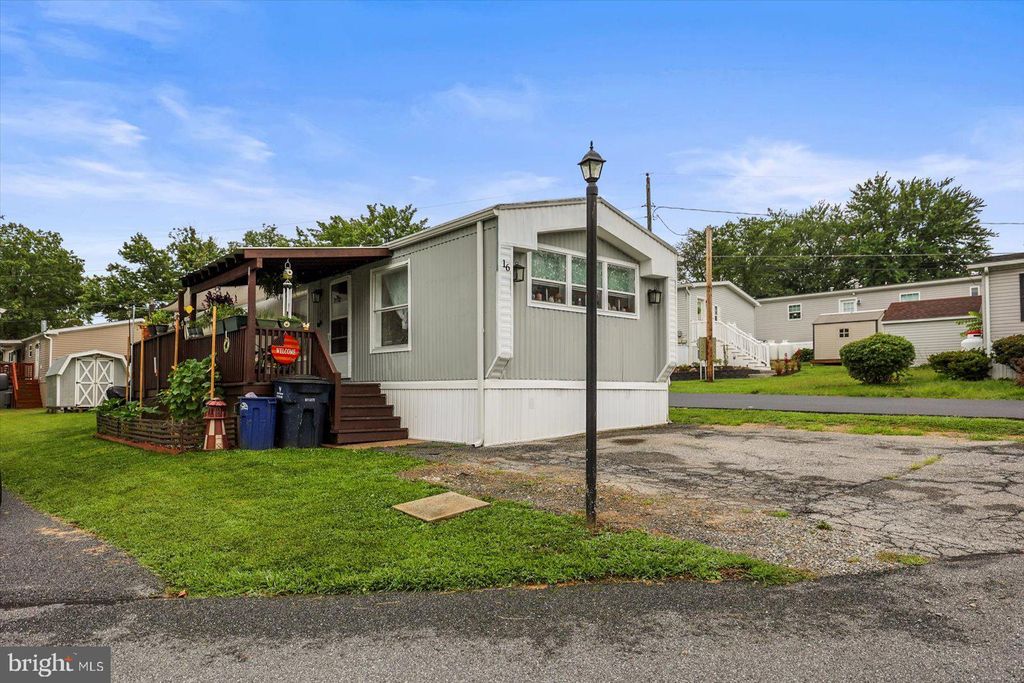Photo of 16 Earl Lane, LITITZ, PA 17543 (MLS # PALA2075288)