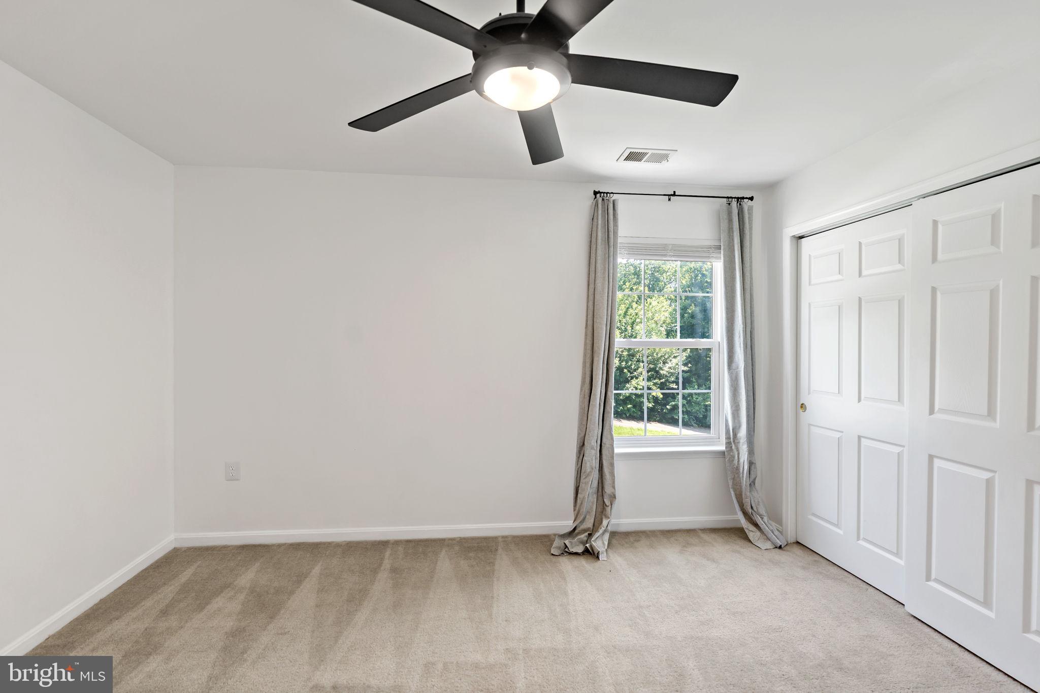 LIBERTY RUN - Residential