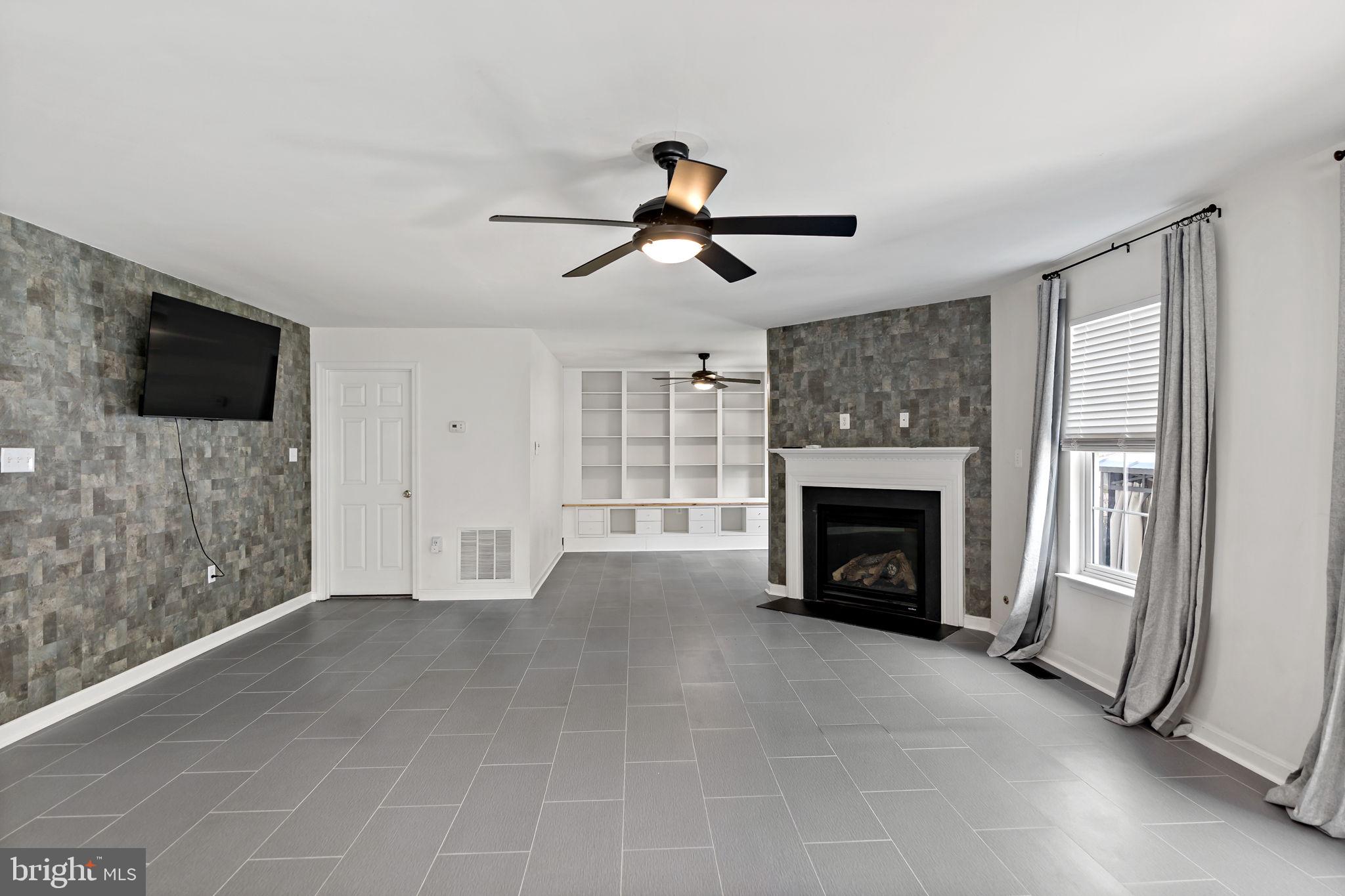 LIBERTY RUN - Residential