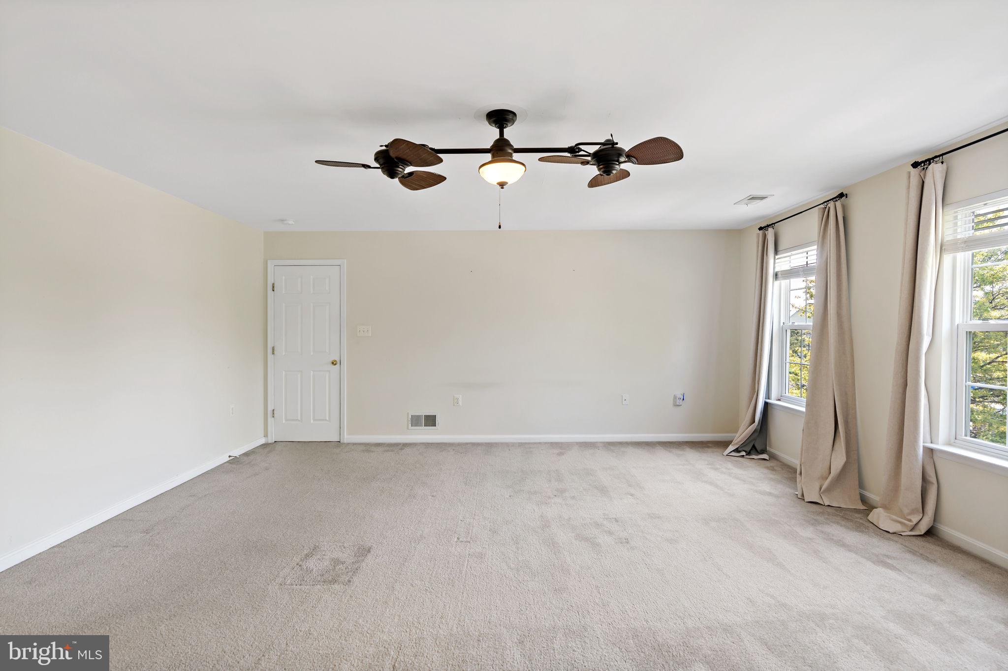 LIBERTY RUN - Residential