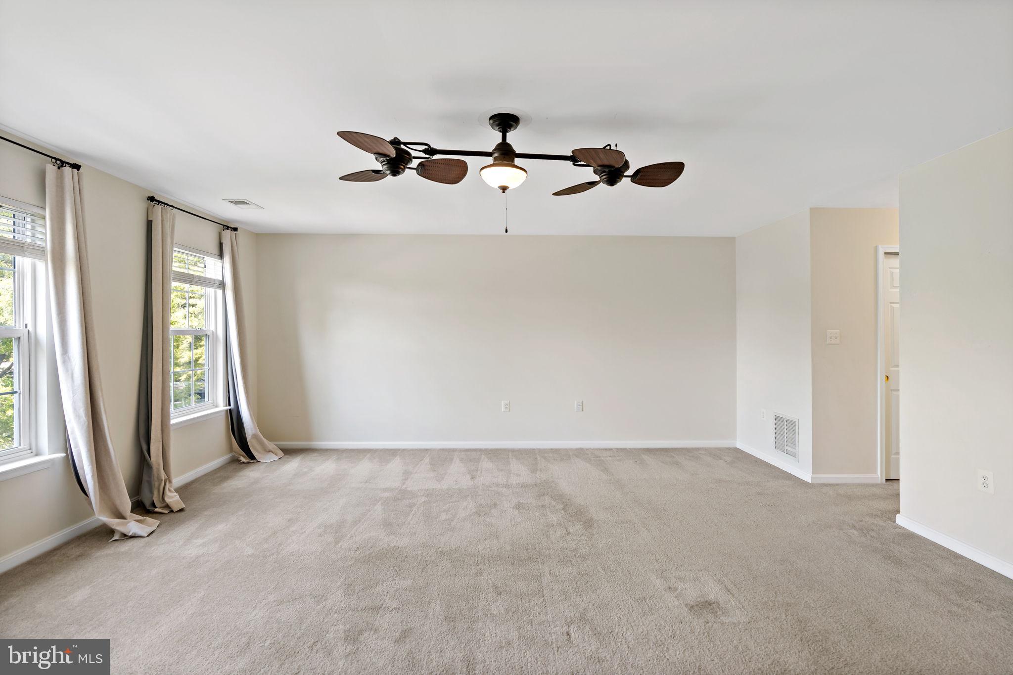 LIBERTY RUN - Residential