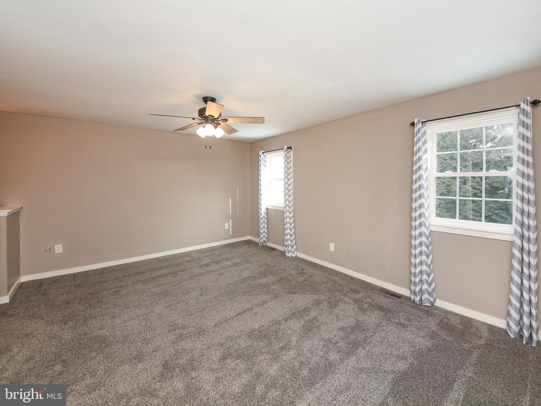 SAW MILL VALLEY - Residential