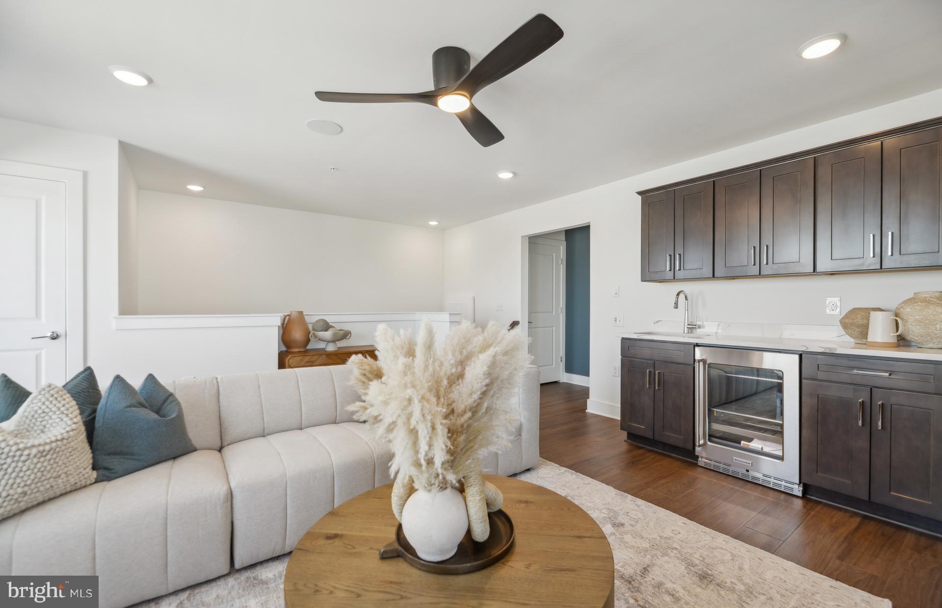 BELMONT OVERLOOK - Residential