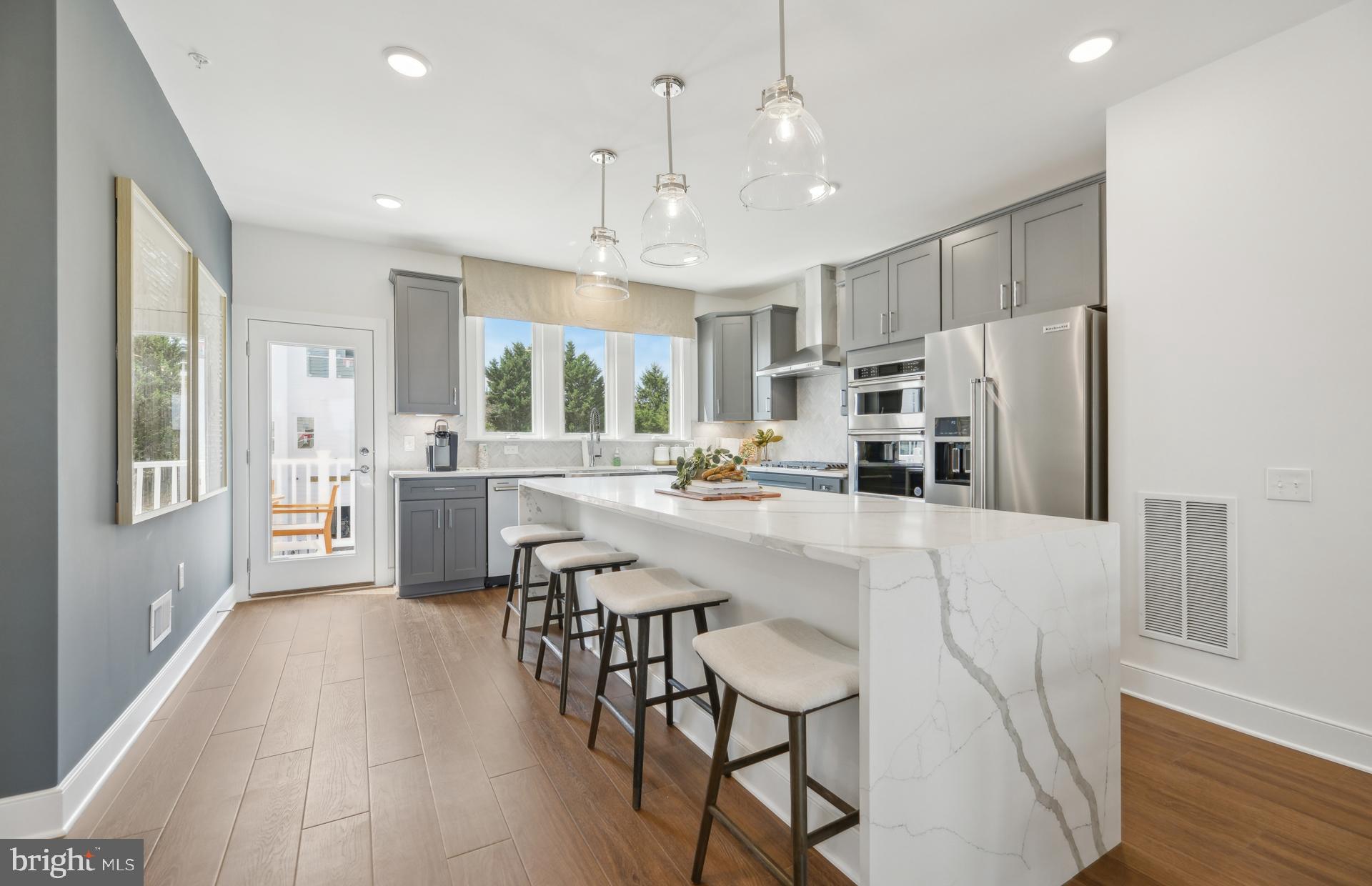 BELMONT OVERLOOK - Residential