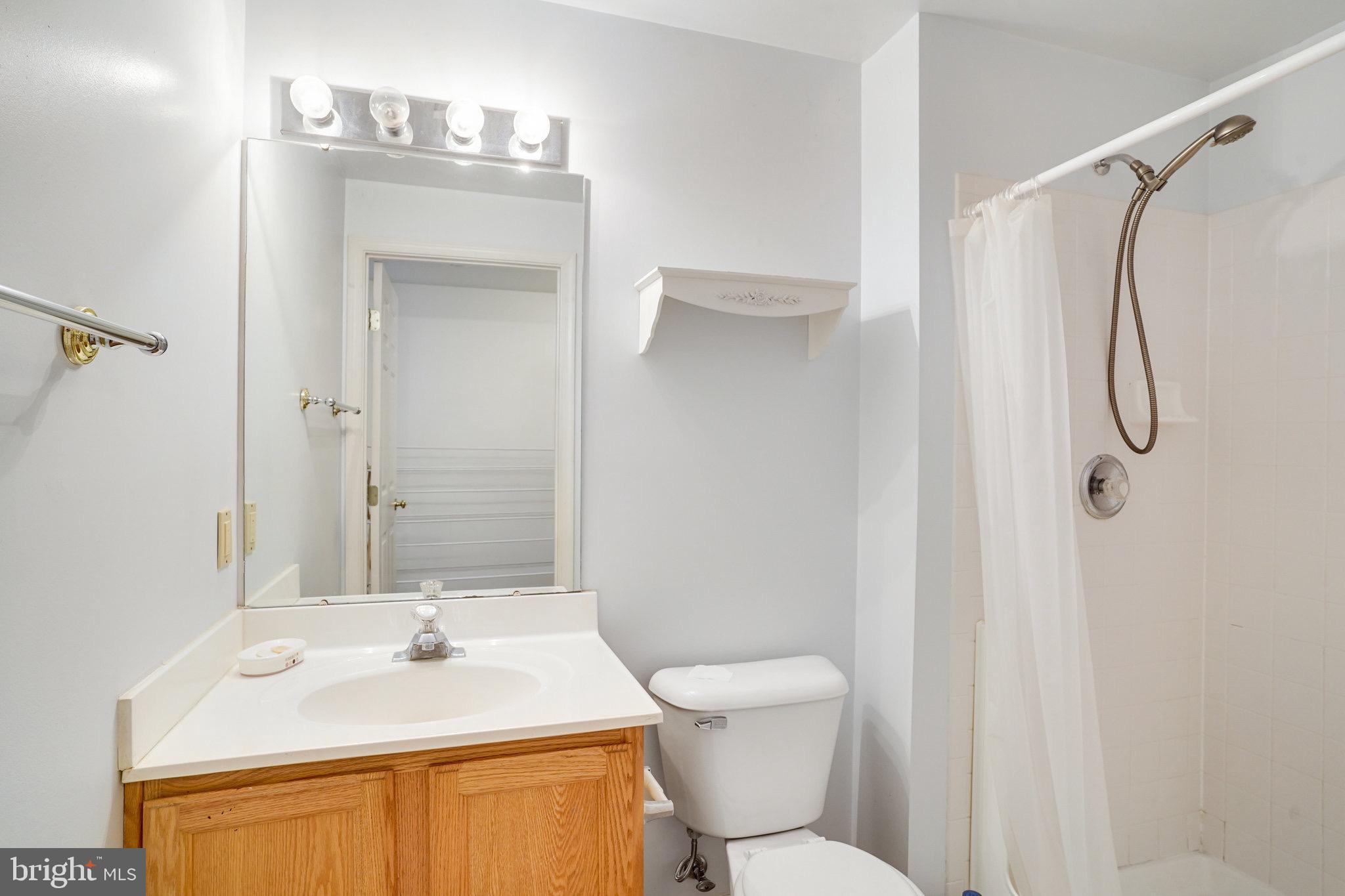 CENTRE RIDGE - Residential Lease