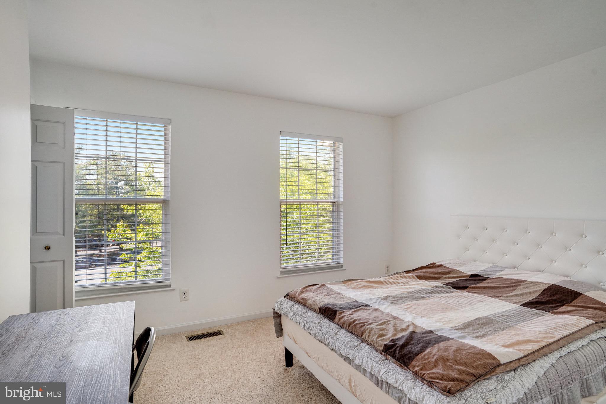 CENTRE RIDGE - Residential Lease