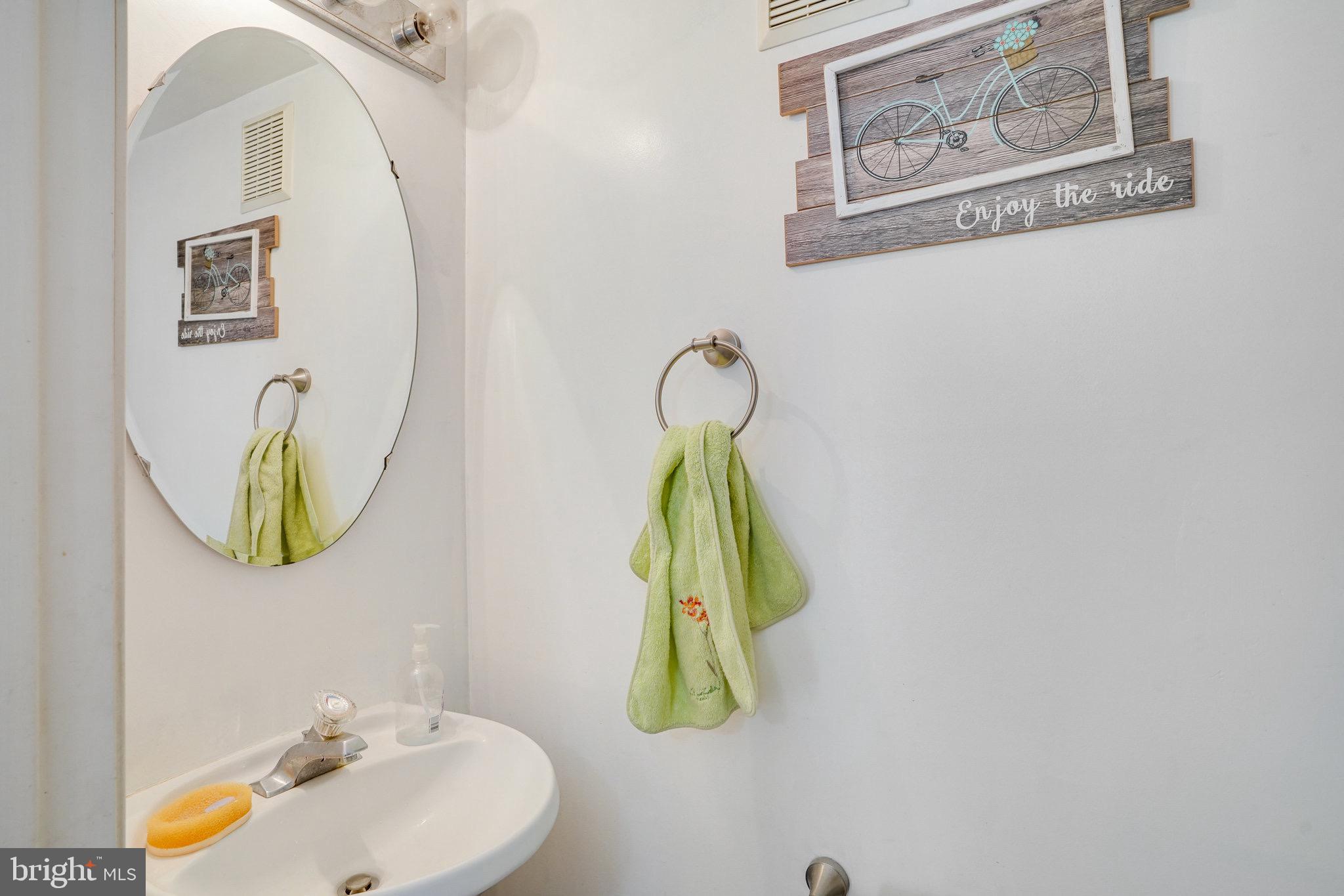 CENTRE RIDGE - Residential Lease