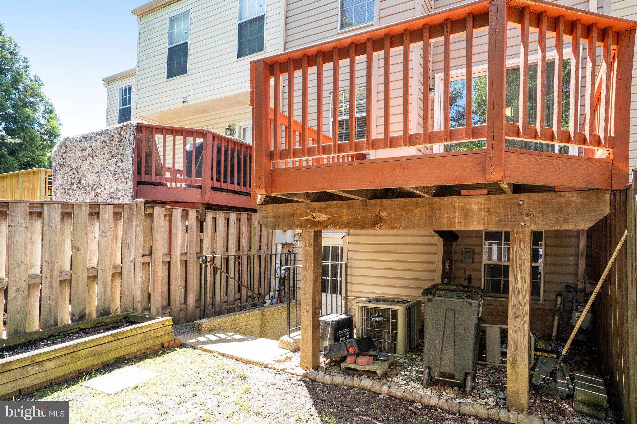 CENTRE RIDGE - Residential Lease