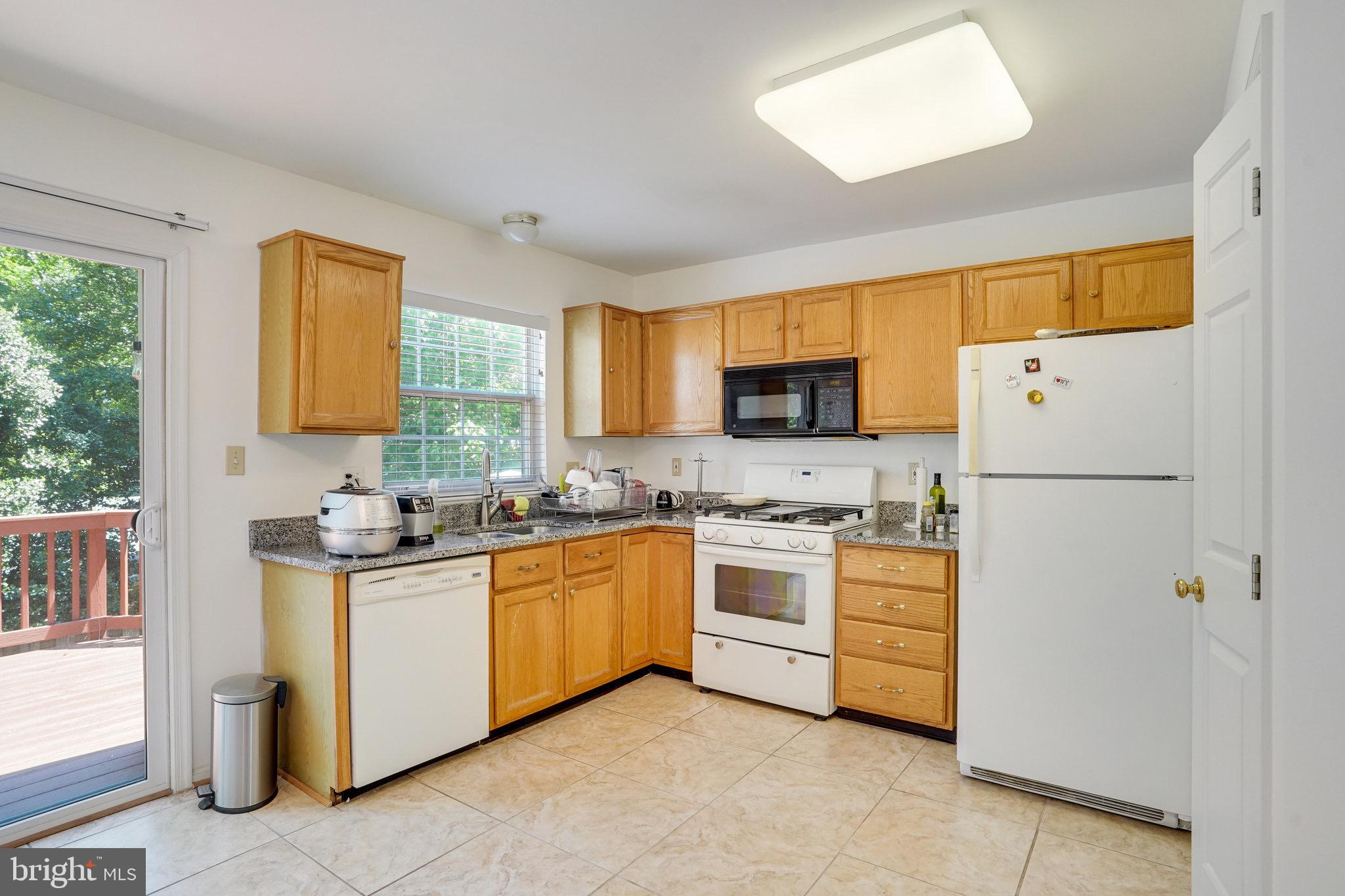 CENTRE RIDGE - Residential Lease