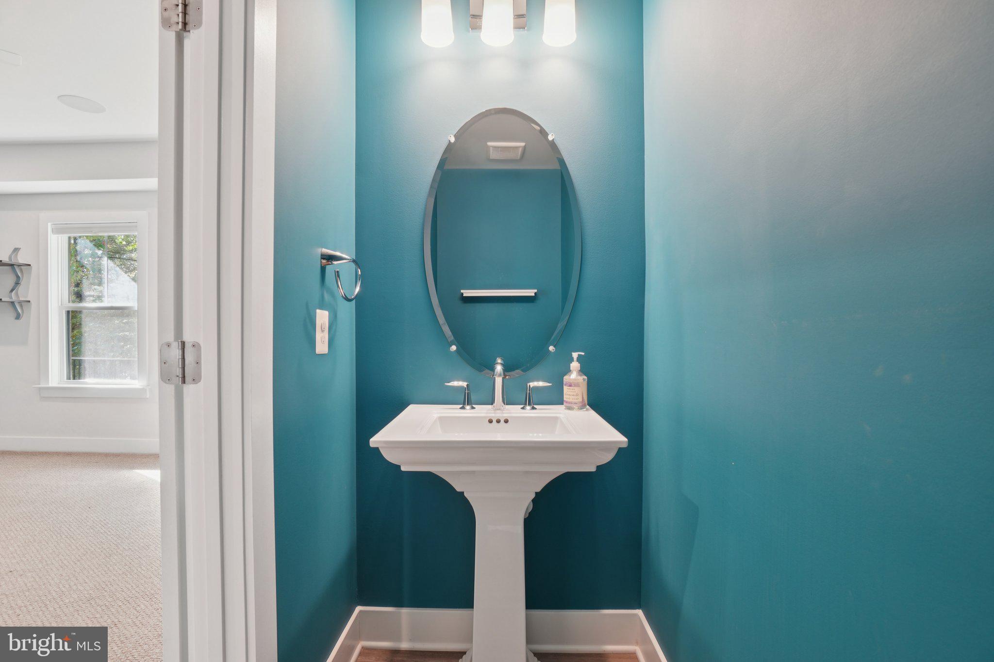 TALL OAKS - Residential