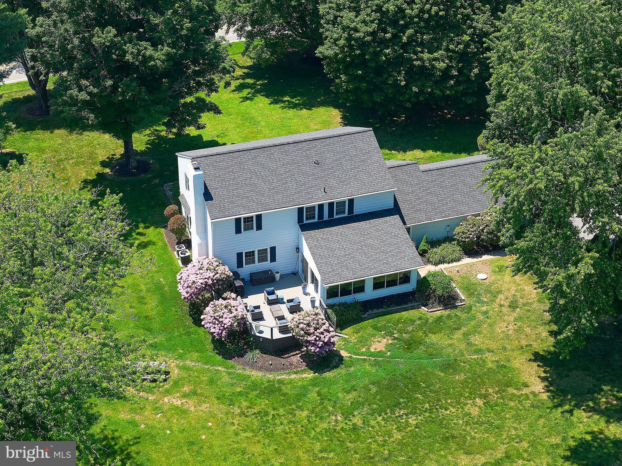 433 BRINTON LAKE ROAD