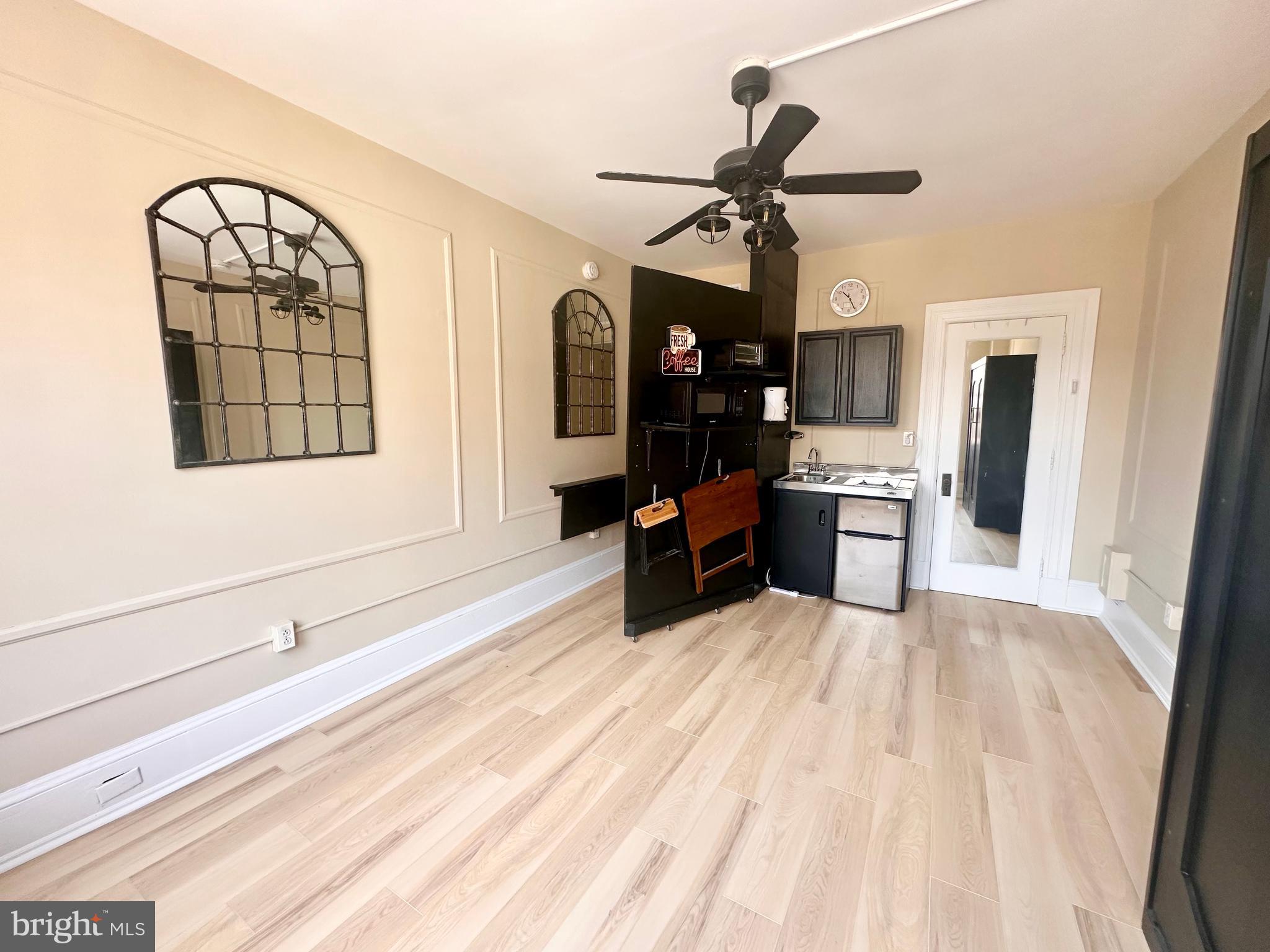 CENTER CITY - Residential Lease