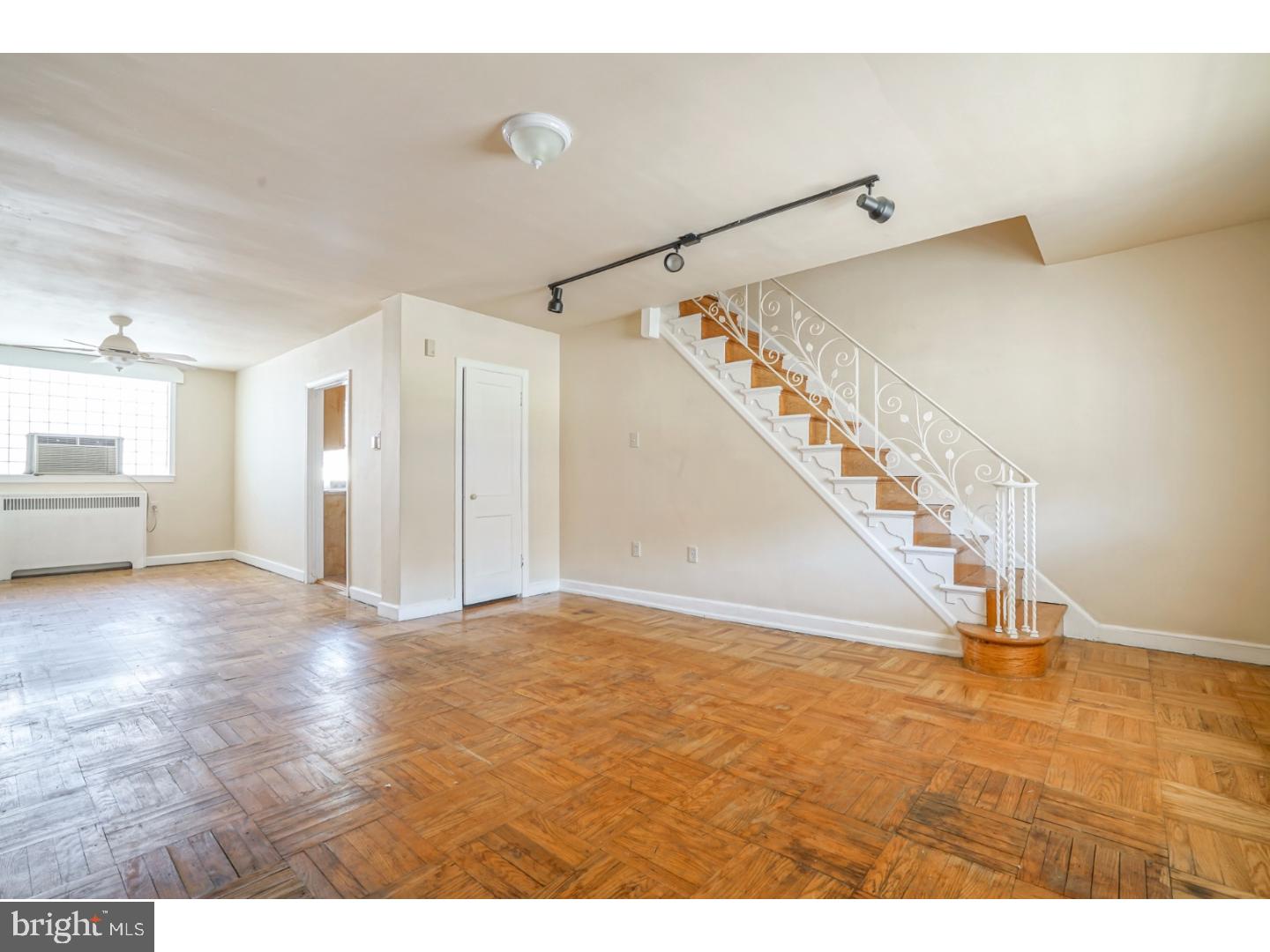 MAYFAIR (EAST) - Residential