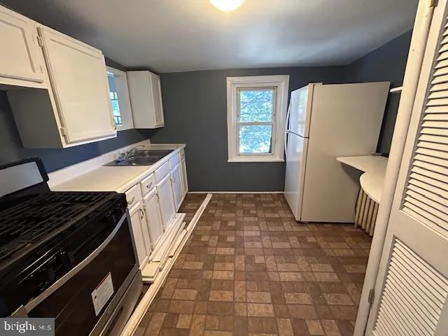 Mount Holly, New Jersey 08060, United States, 3 Bedrooms Bedrooms, ,1 BathroomBathrooms,Residential,Active,96606