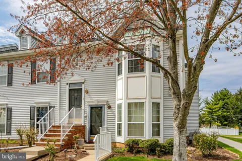 25 Columbus Drive, Franklin Park, NJ 08823 - MLS#: NJSO2004314