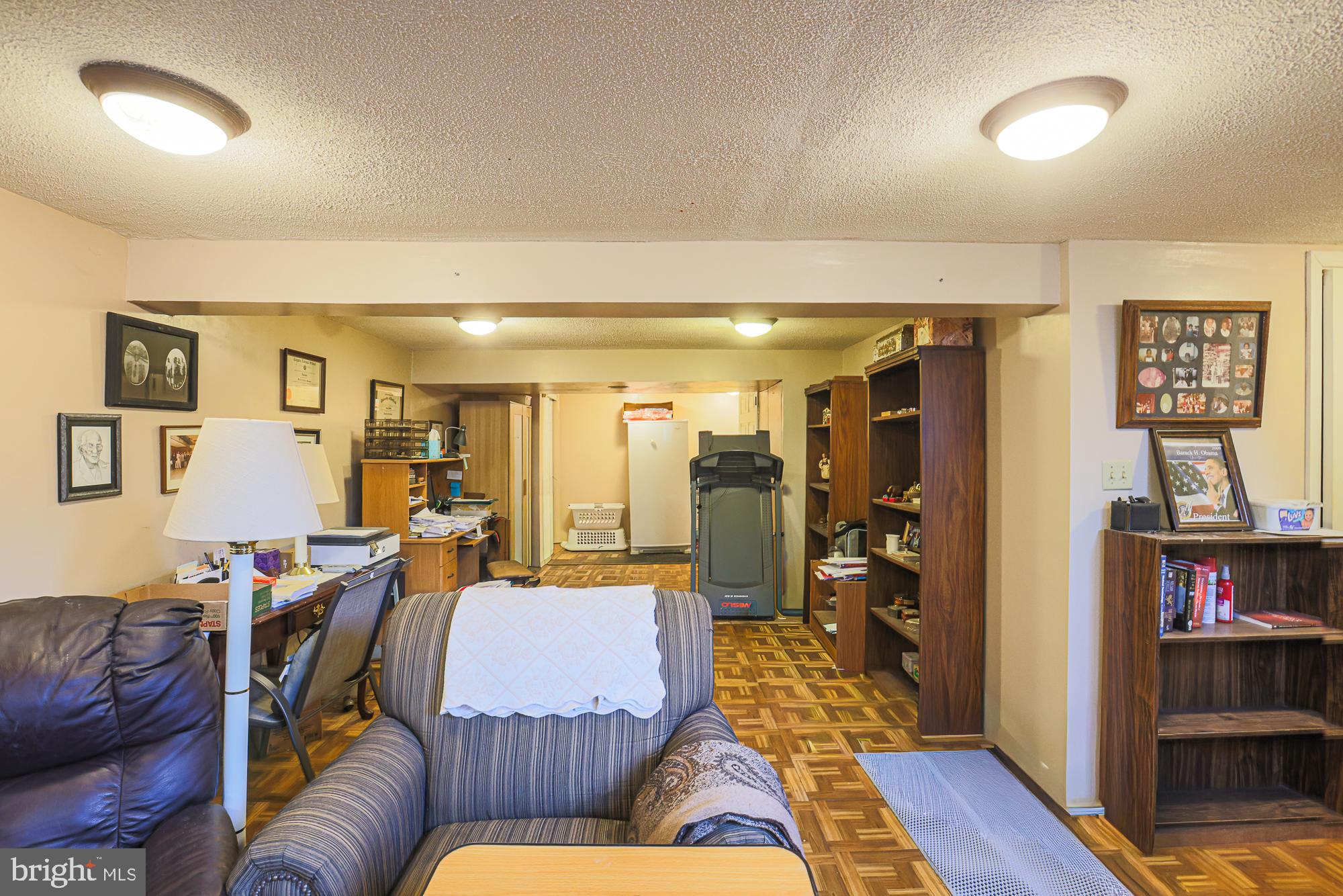 PIKESVILLE - Residential