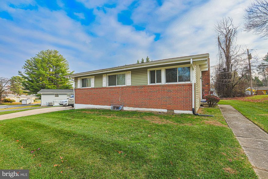 Fantastic Rancher in the heart of Pikesville, Walking distance to the elementary school. Great Bones and a Great Opportunity to Purchase a property in the Belle Farm Estates neighborhood. Welcome Home!
