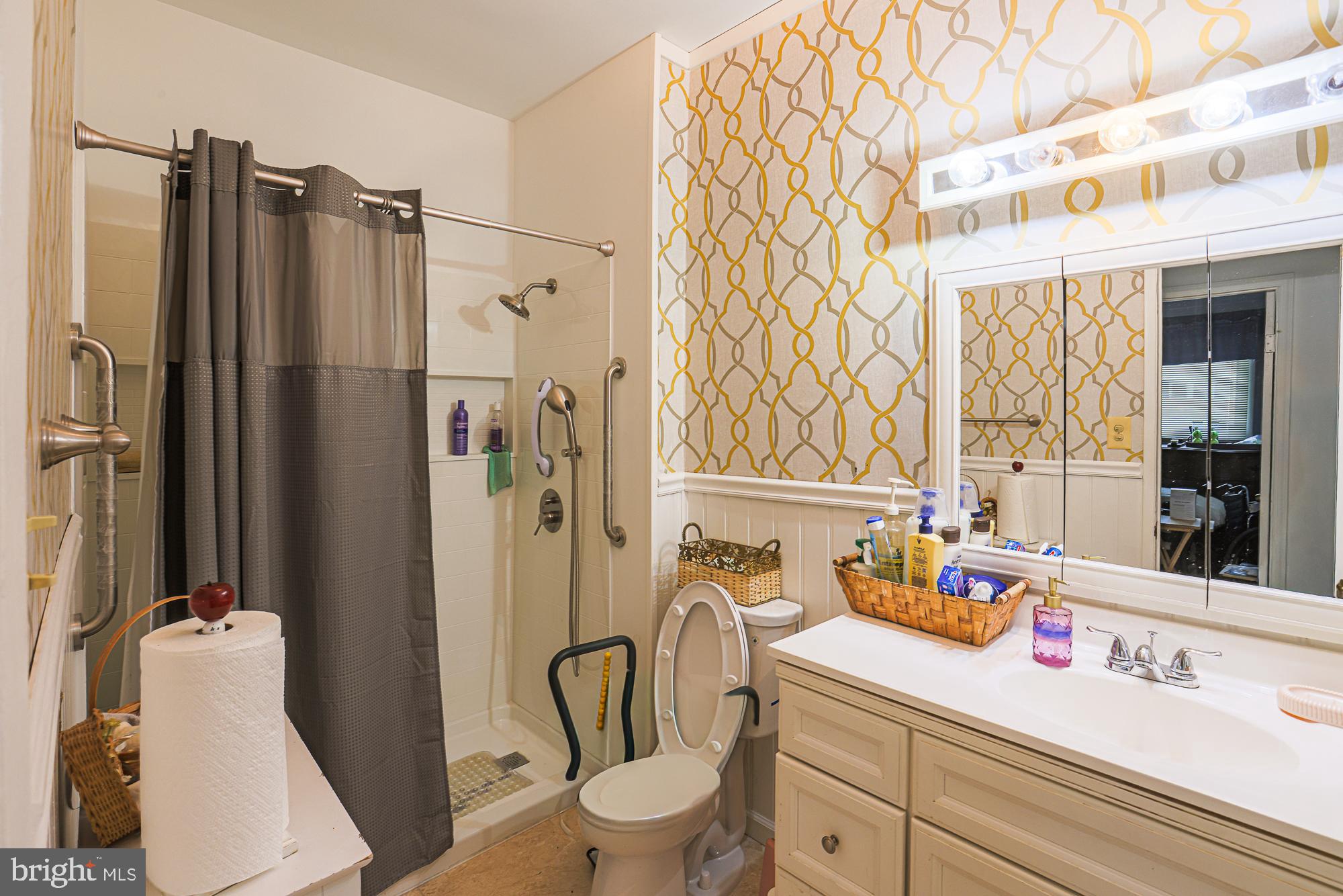 PIKESVILLE - Residential