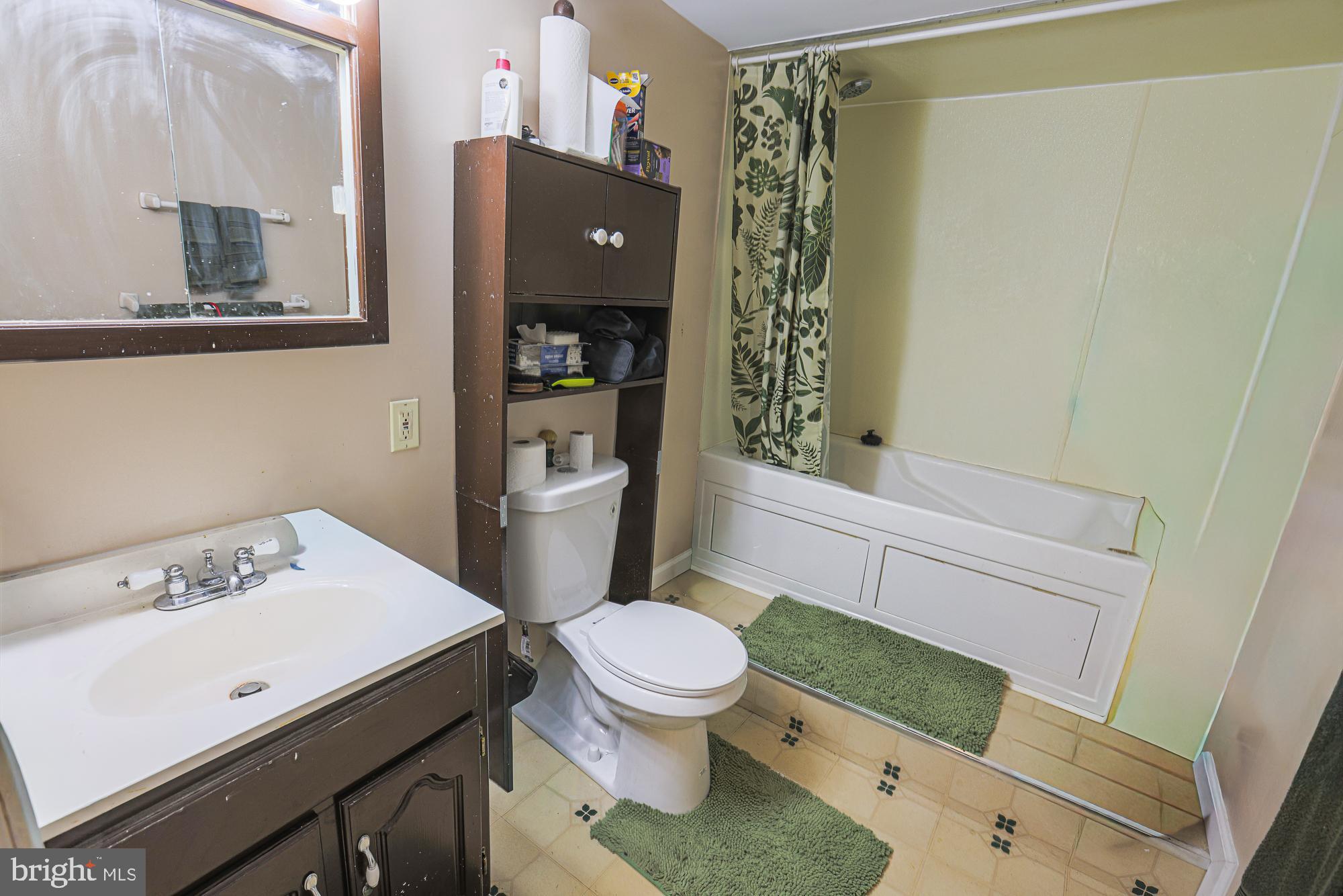 PIKESVILLE - Residential