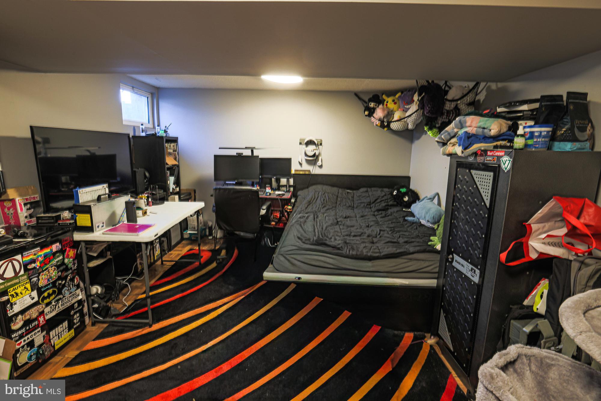 PIKESVILLE - Residential