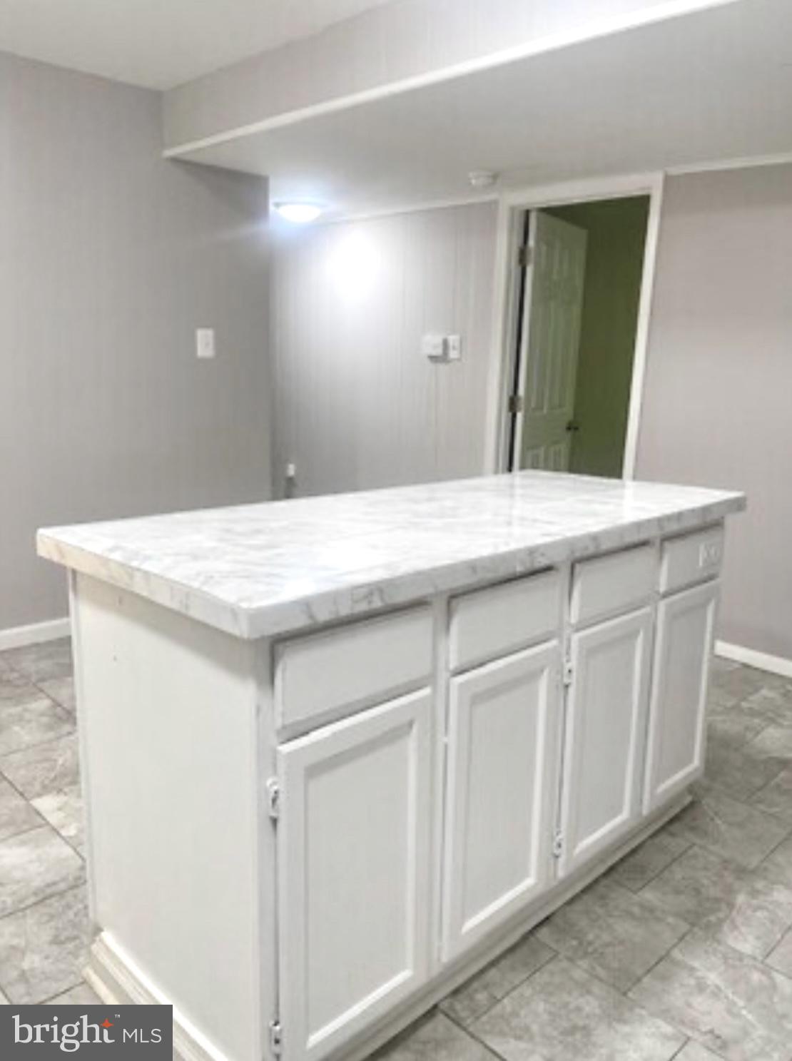 SURRATTS GARDENS - Residential Lease