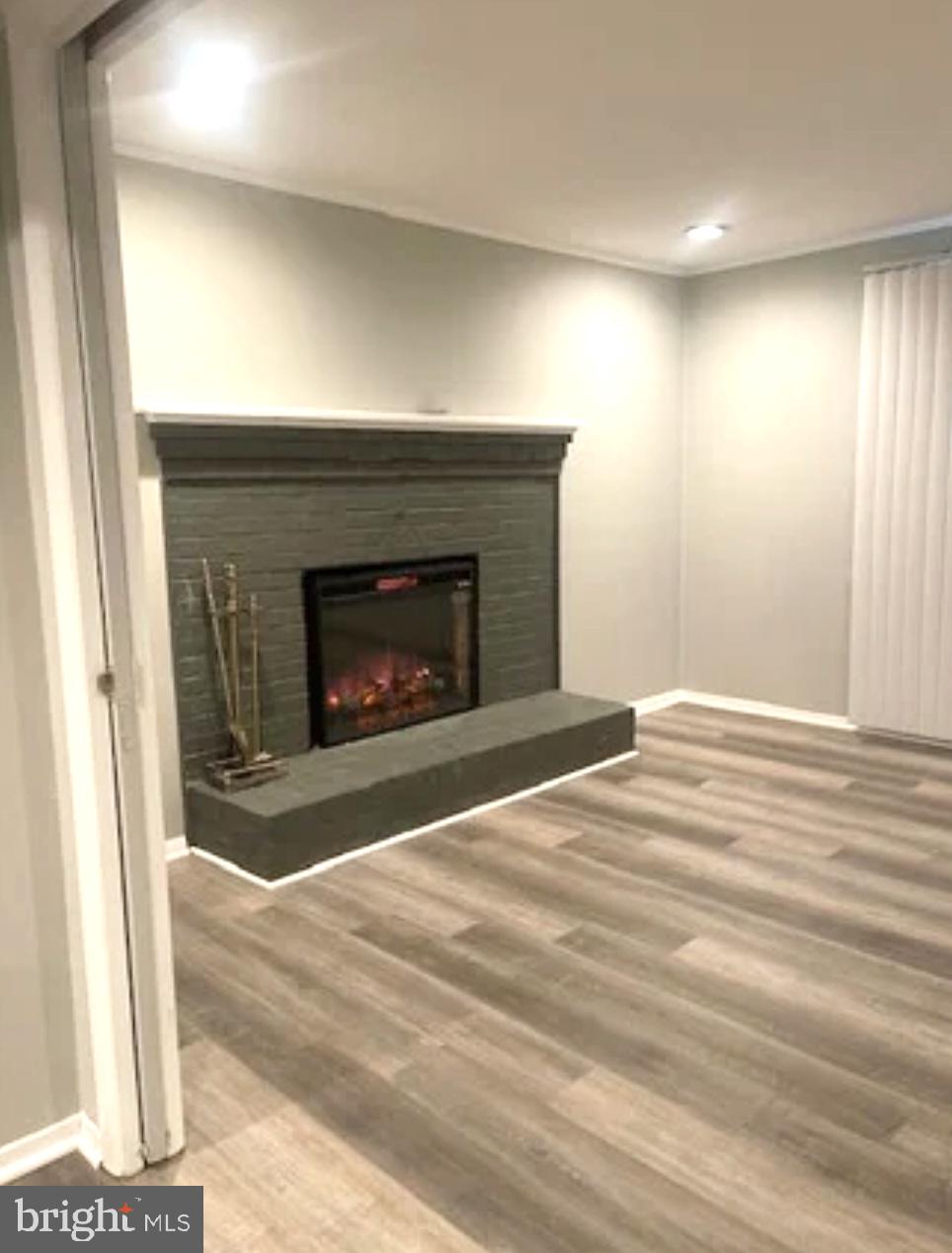 SURRATTS GARDENS - Residential Lease