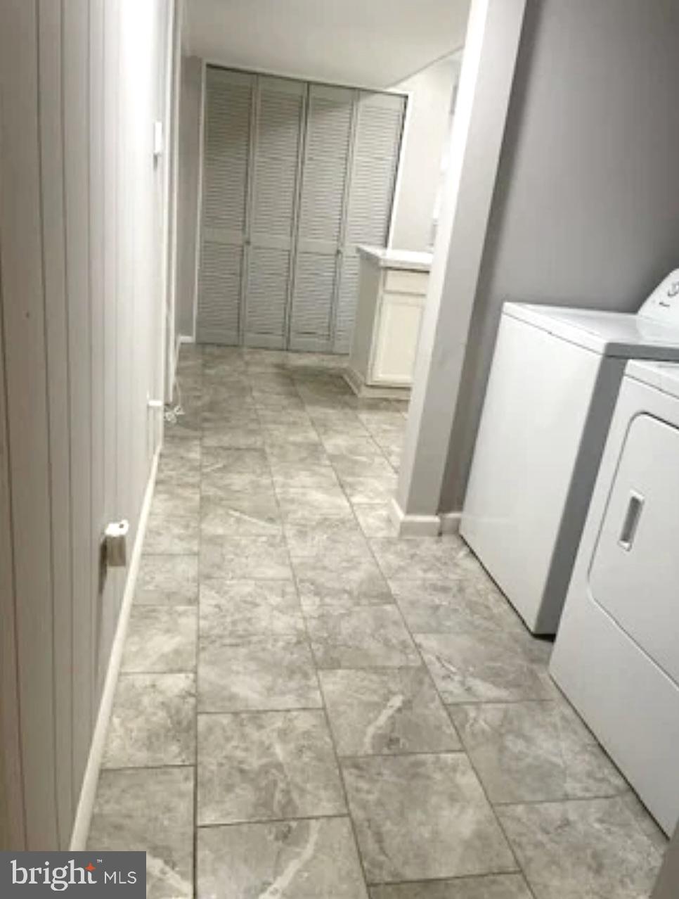 SURRATTS GARDENS - Residential Lease