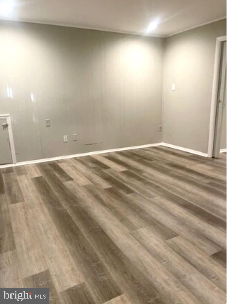 SURRATTS GARDENS - Residential Lease