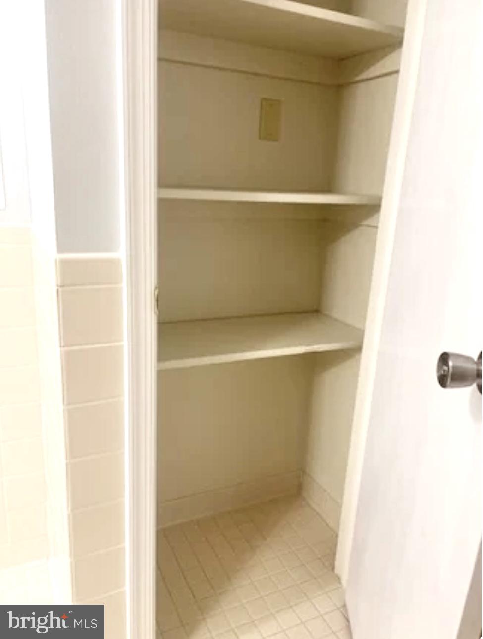 SURRATTS GARDENS - Residential Lease