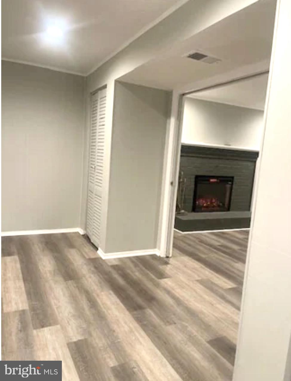 SURRATTS GARDENS - Residential Lease