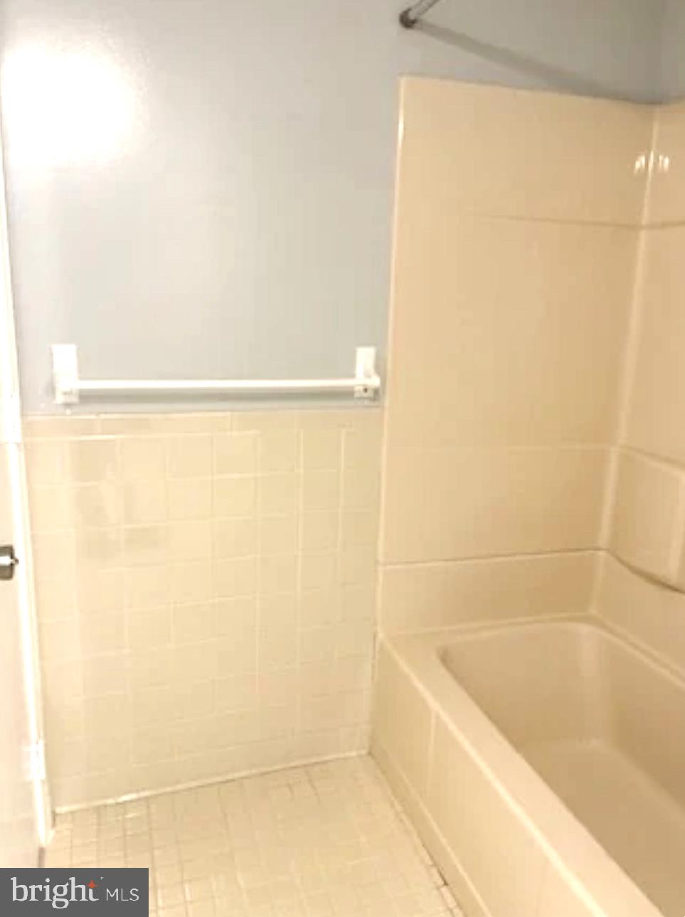 SURRATTS GARDENS - Residential Lease