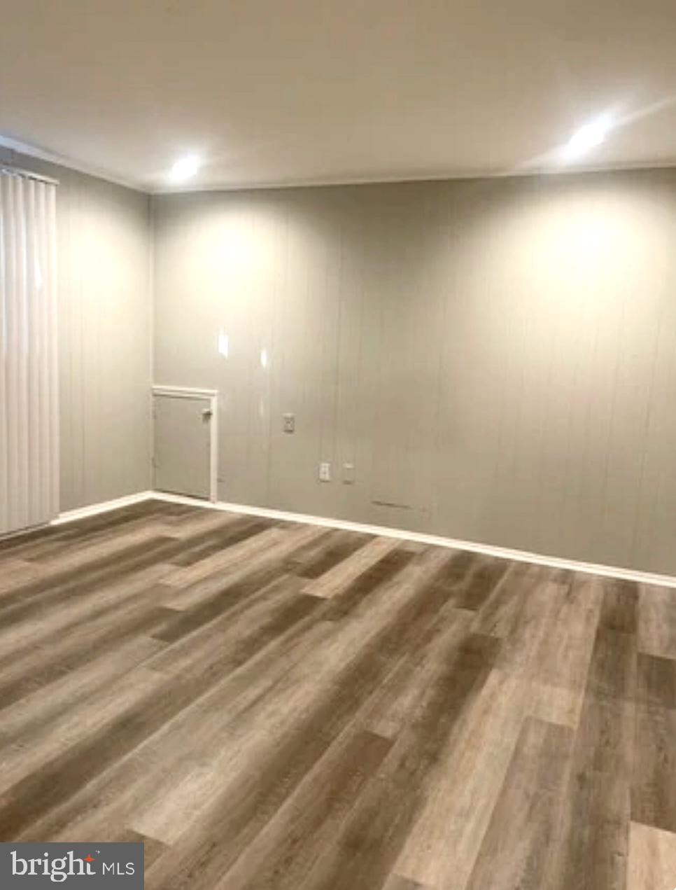 SURRATTS GARDENS - Residential Lease