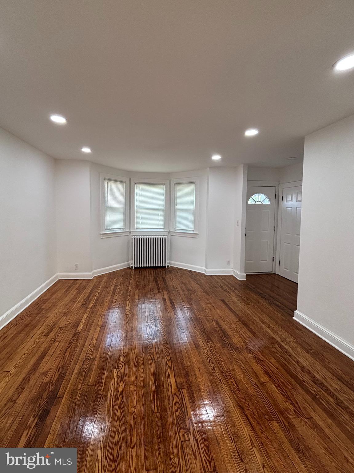 4 MAPLE DRIVE