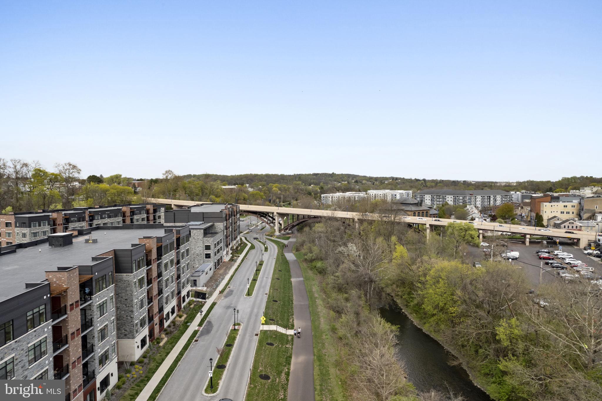 STEELPOINTE - Residential