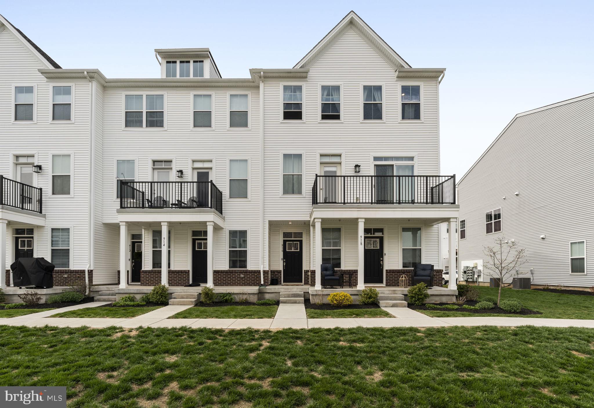 STEELPOINTE - Residential