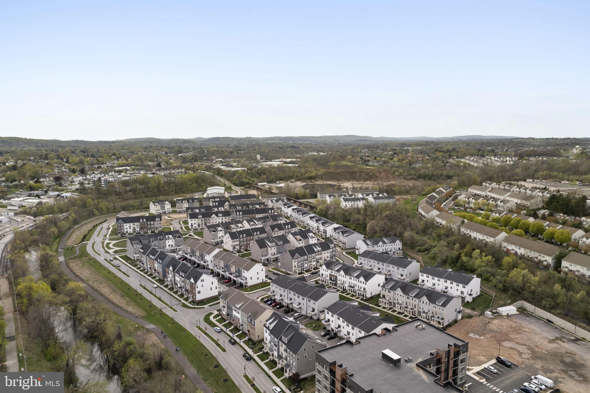 STEELPOINTE - Residential