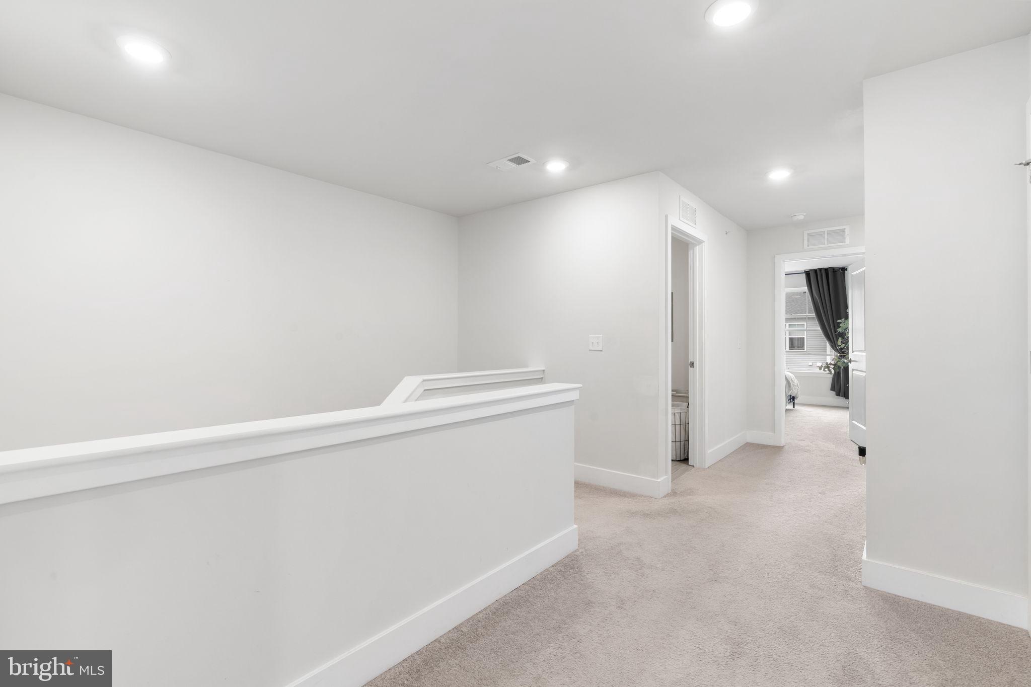 STEELPOINTE - Residential